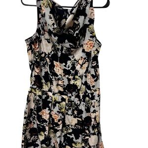 Gap Floral Sleeveless Dress flattering, night out or office dress